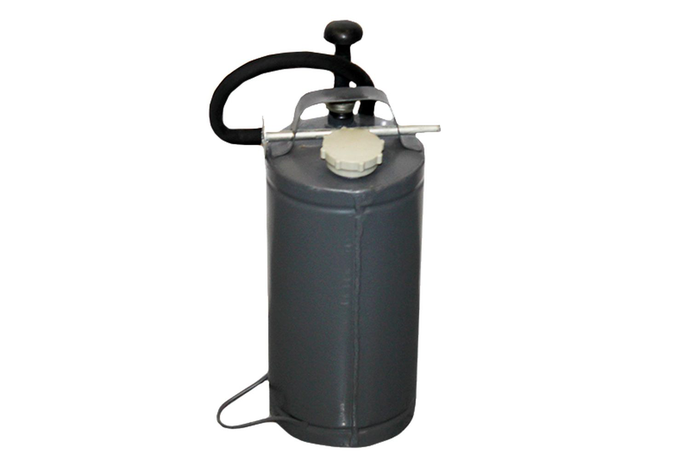 Бачок маслонагнетательный 6.1 л