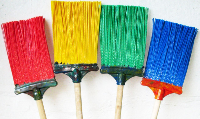 Метла синтетическая "Плоская"с черенком