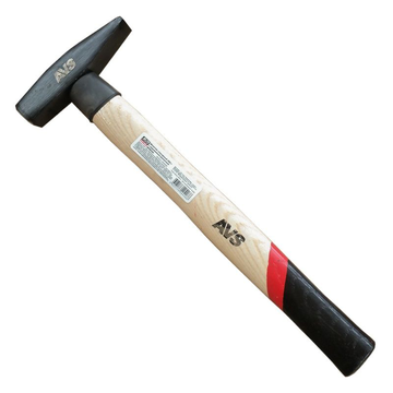 Молоток слесарный 300 г.с деревянной рукояткой AVS MHW300