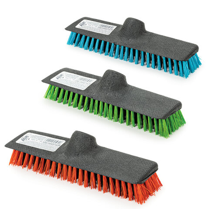 Щетка-скраббер для уборки ширина 24 см, щетина 2,5 см, пластик, еврорезьба AZUR (арт.043020)